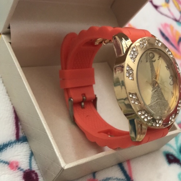 Watch - Picture 3 of 4